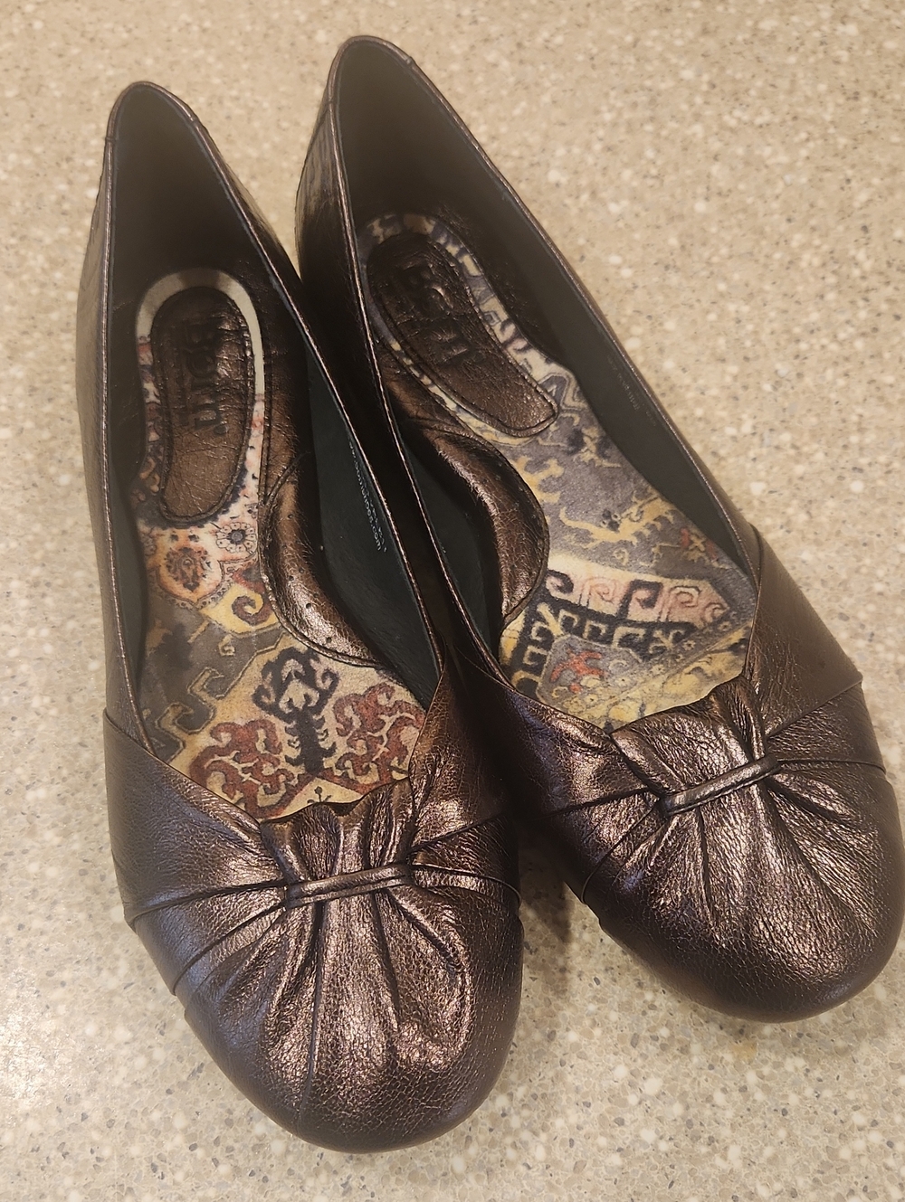 Børn "Lilly" Bronze Metallic Leather Ballet Flats - Women's Size 9